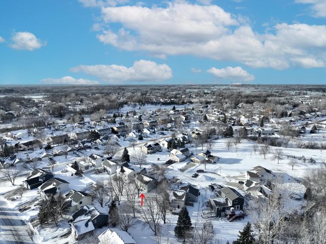 4609 Heather Way N, Oakdale, MN 55128