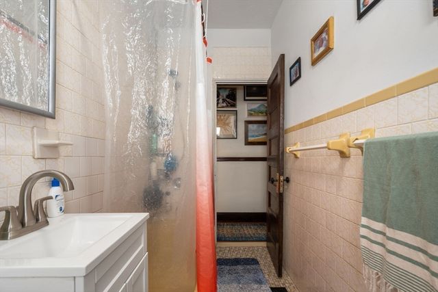 124-126 Brooks St, Boston, MA 02135