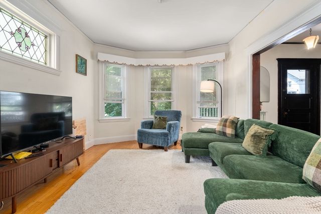 124-126 Brooks St, Boston, MA 02135