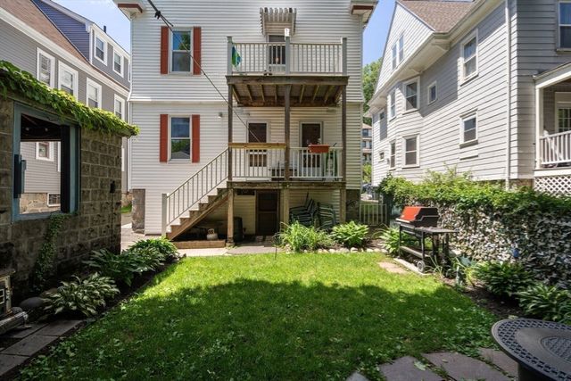 124-126 Brooks St, Boston, MA 02135