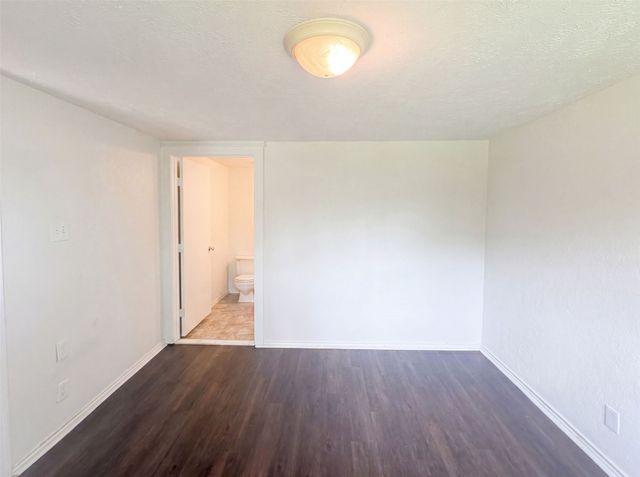 11216 Barbarosa Drive, Dallas, TX 75228