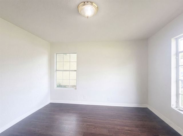 11216 Barbarosa Drive, Dallas, TX 75228