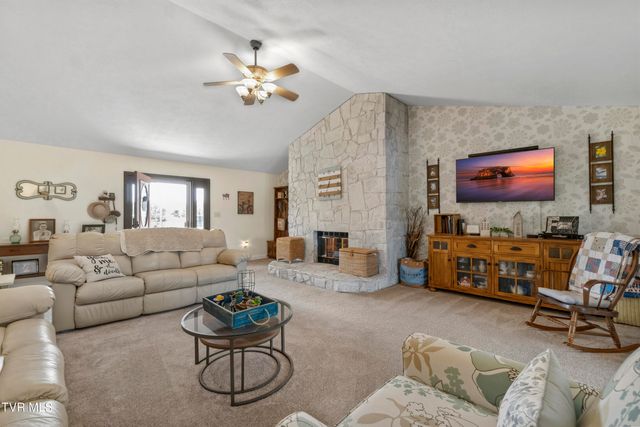 207 Stinson Drive, Bulls Gap, TN 37711