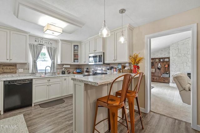 207 Stinson Drive, Bulls Gap, TN 37711