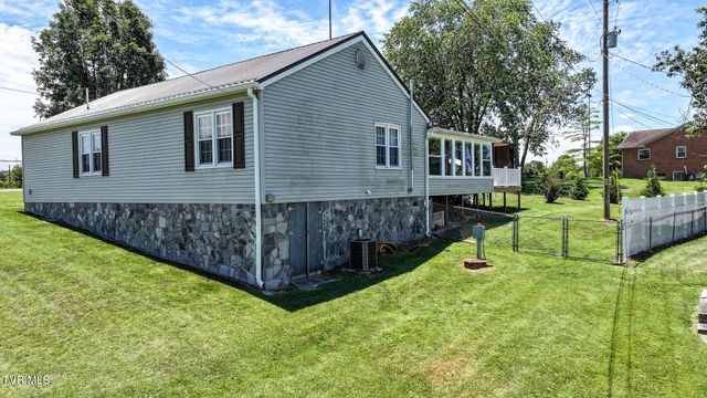 207 Stinson Drive, Bulls Gap, TN 37711