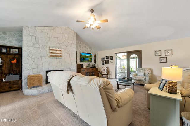 207 Stinson Drive, Bulls Gap, TN 37711