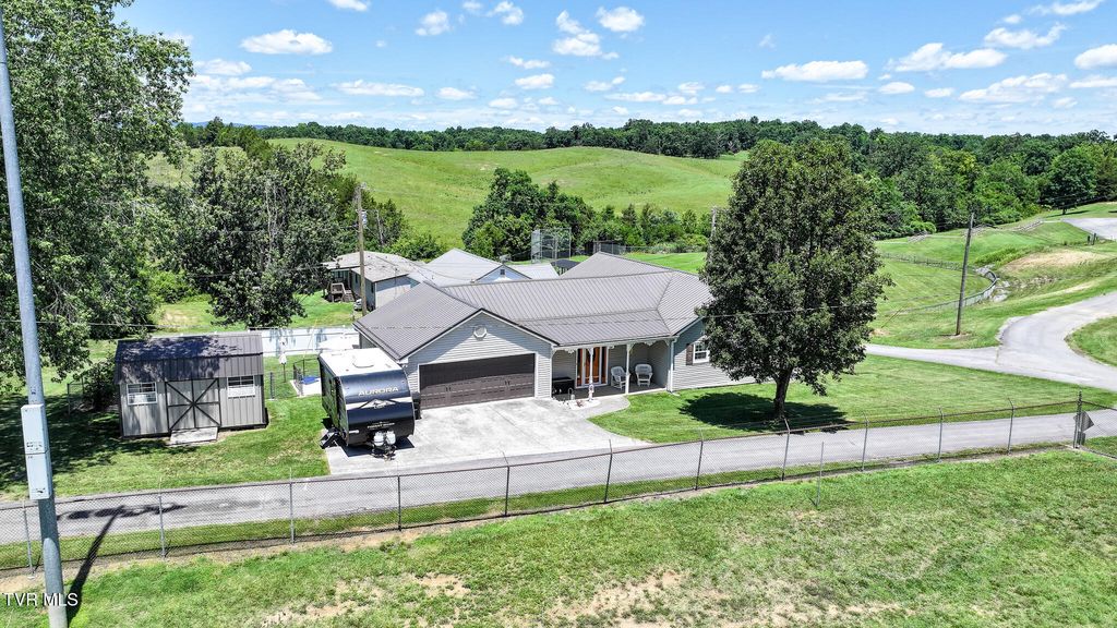 207 Stinson Drive, Bulls Gap, TN 37711