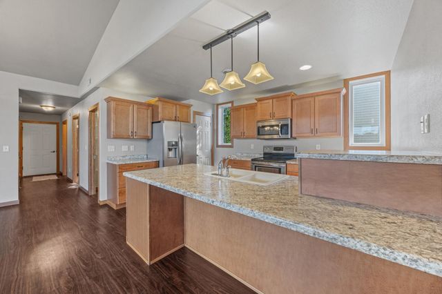 3641 34th Street S, Moorhead, MN 56560