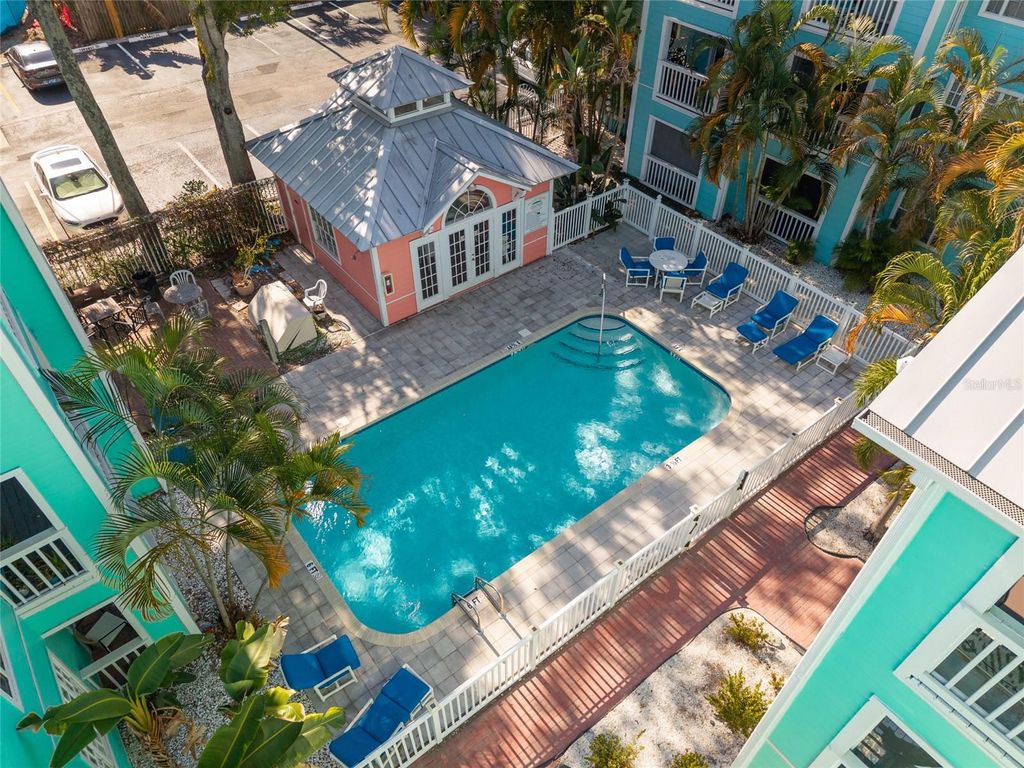 3002 W CLEVELAND STREET B12, Tampa, FL 33609