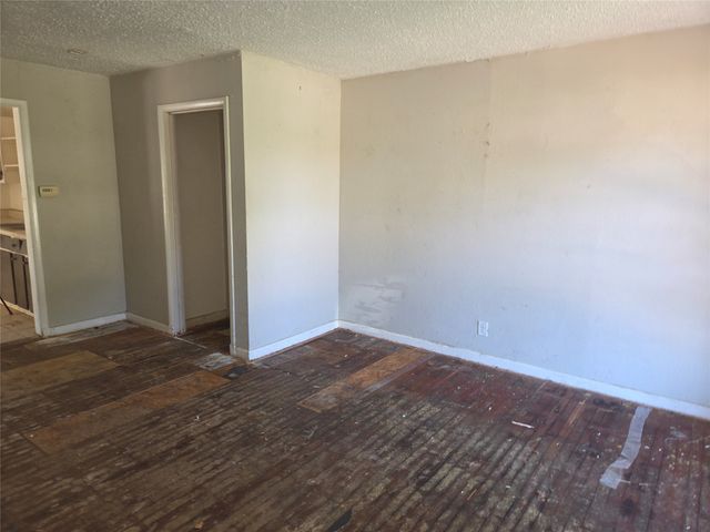 619 Truman Street, Arlington, TX 76011