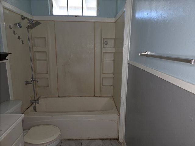 619 Truman Street, Arlington, TX 76011