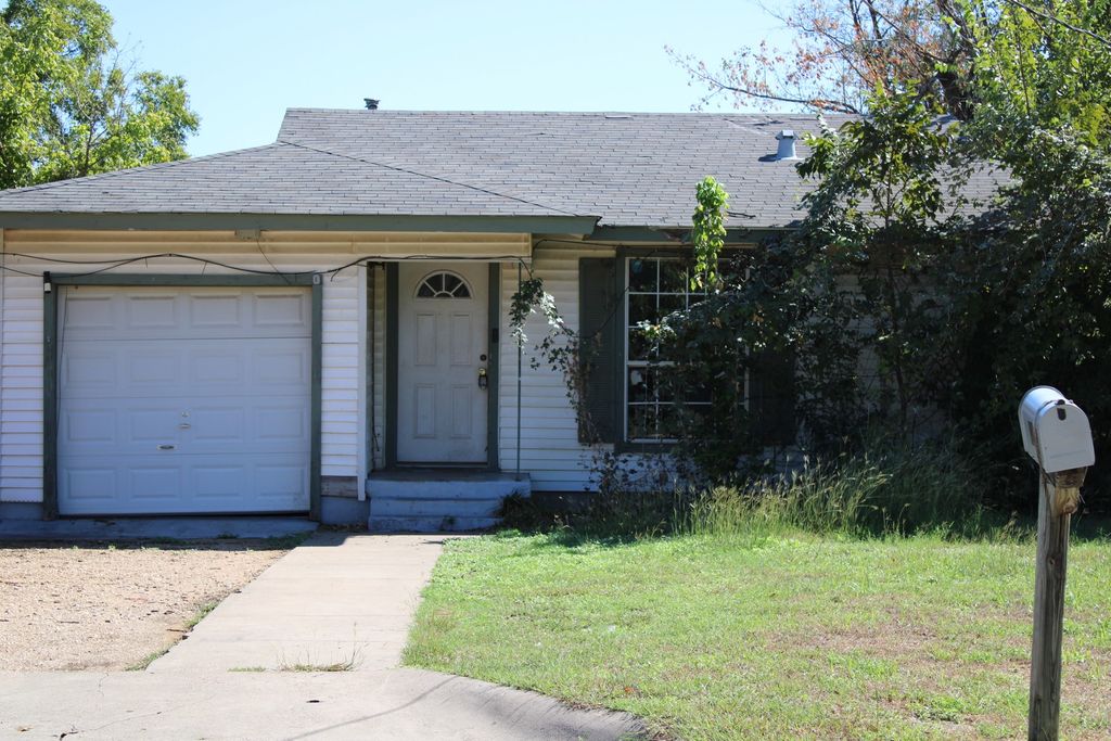 619 Truman Street, Arlington, TX 76011 — photo 2