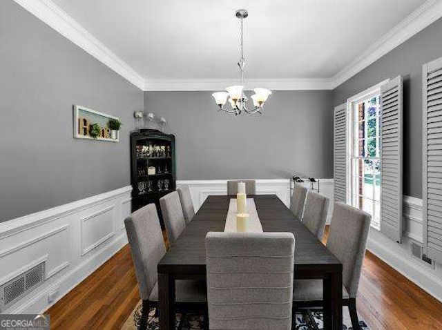 10560 Haynes Bridge Road, Alpharetta, GA 30022