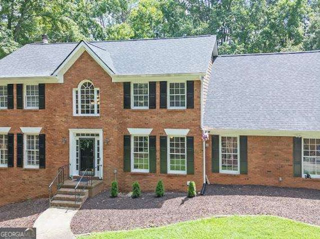 10560 Haynes Bridge Road, Alpharetta, GA 30022