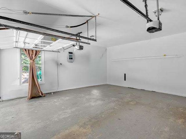10560 Haynes Bridge Road, Alpharetta, GA 30022