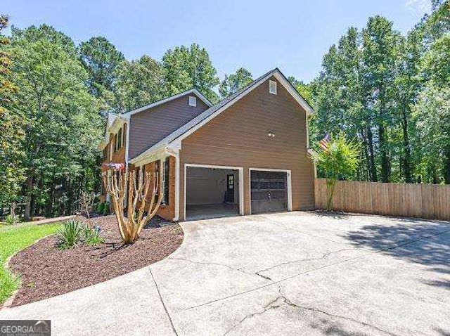 10560 Haynes Bridge Road, Alpharetta, GA 30022