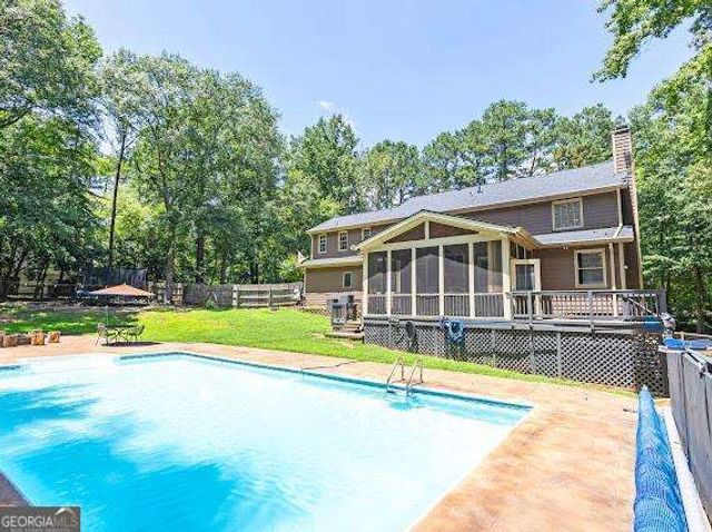 10560 Haynes Bridge Road, Alpharetta, GA 30022