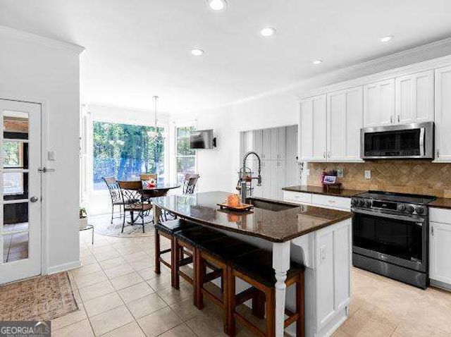 10560 Haynes Bridge Road, Alpharetta, GA 30022