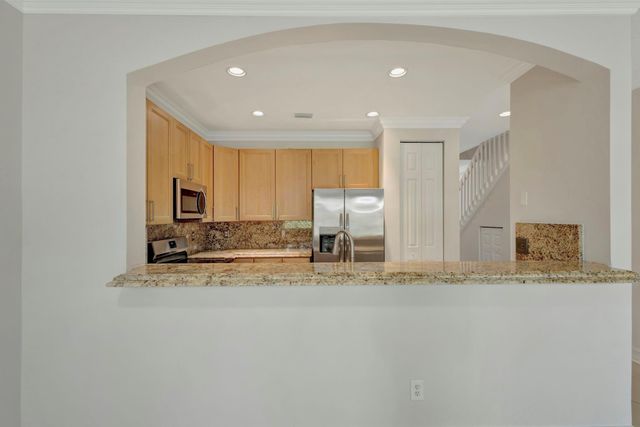 105 Bella Vita Dr, Royal Palm Beach, FL 33411