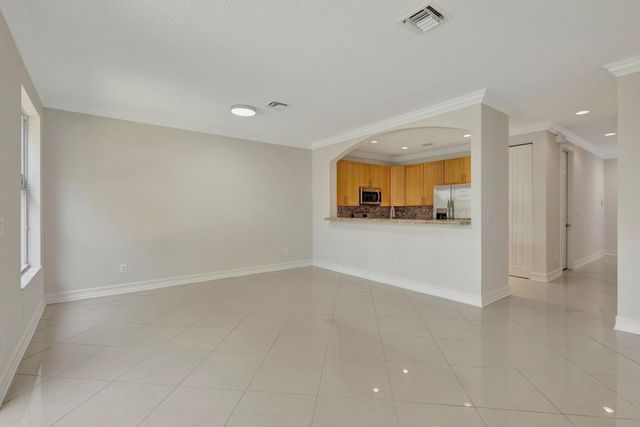 105 Bella Vita Dr, Royal Palm Beach, FL 33411