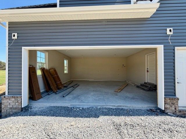 668 Jefferson Rd, Smithville, TN 37166