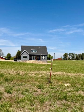 668 Jefferson Rd, Smithville, TN 37166