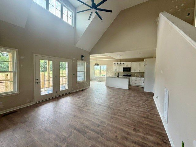 668 Jefferson Rd, Smithville, TN 37166