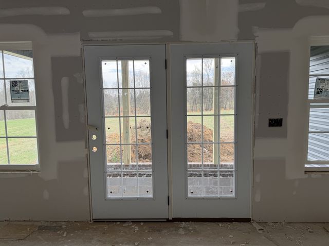 668 Jefferson Rd, Smithville, TN 37166