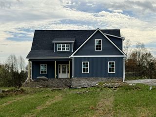 668 Jefferson Rd, Smithville, TN 37166