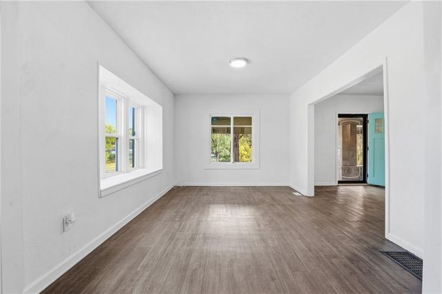 1894 Glendale Avenue, Kansas City, KS 66104