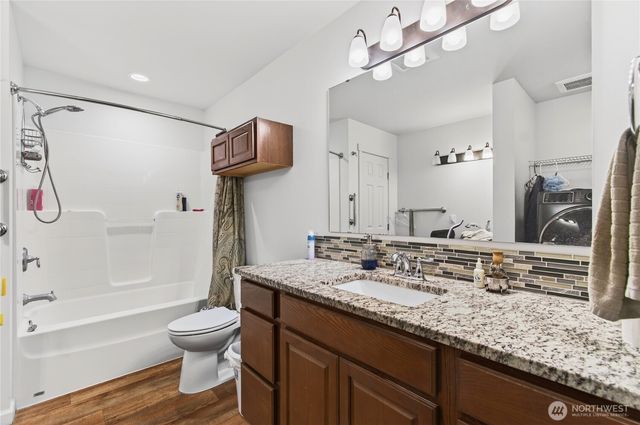 166 Geneva Lane, Castle Rock, WA 98611