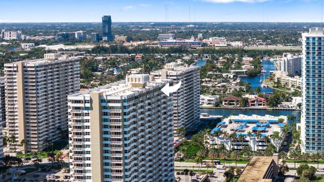 1950 S Ocean Drive PHB, Hallandale Beach, FL 33009