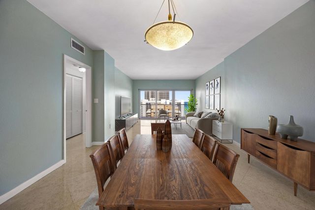 1950 S Ocean Drive PHB, Hallandale Beach, FL 33009