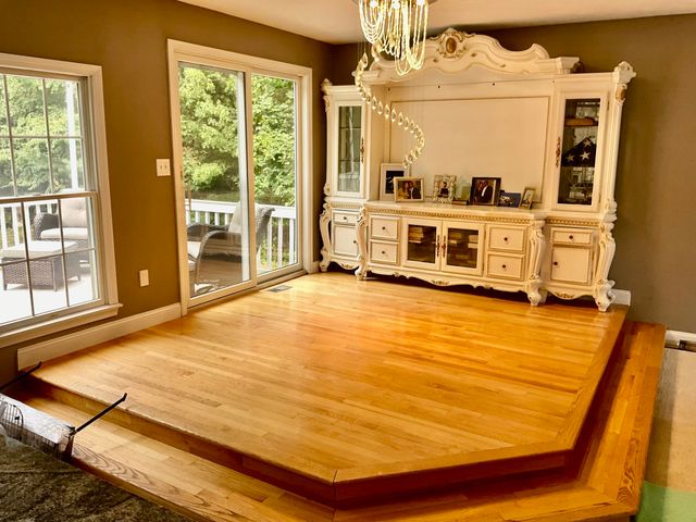 24 Penniman Cir, Stoughton, MA 02072