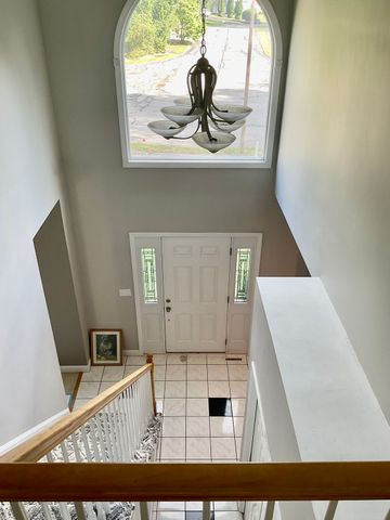 24 Penniman Cir, Stoughton, MA 02072