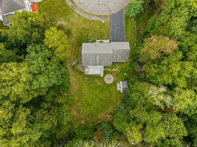 24 Penniman Cir, Stoughton, MA 02072