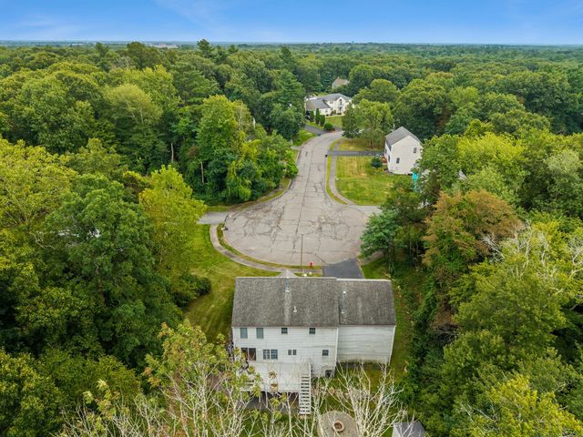 24 Penniman Cir, Stoughton, MA 02072