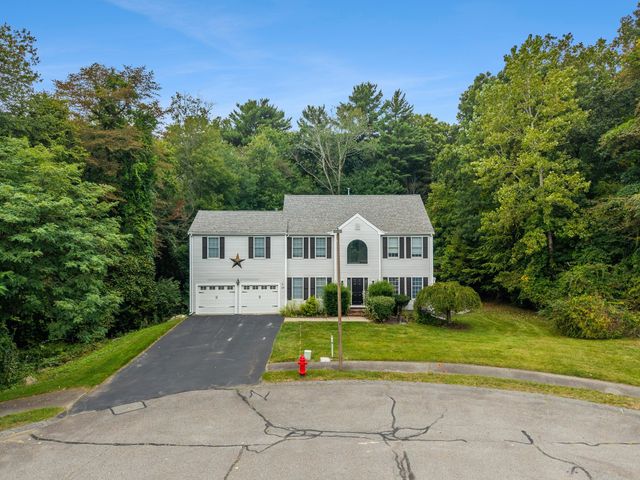 24 Penniman Cir, Stoughton, MA 02072