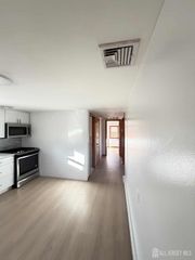 6 Oakwood Place 2, North Brunswick, NJ 08902