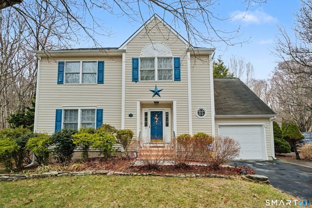 75 Heather Glen Lane, Groton, CT 06355
