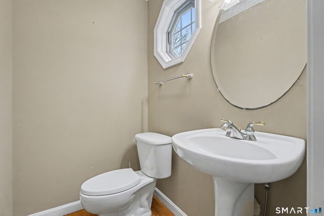 75 Heather Glen Lane, Groton, CT 06355