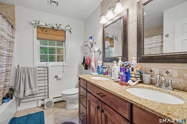 75 Heather Glen Lane, Groton, CT 06355