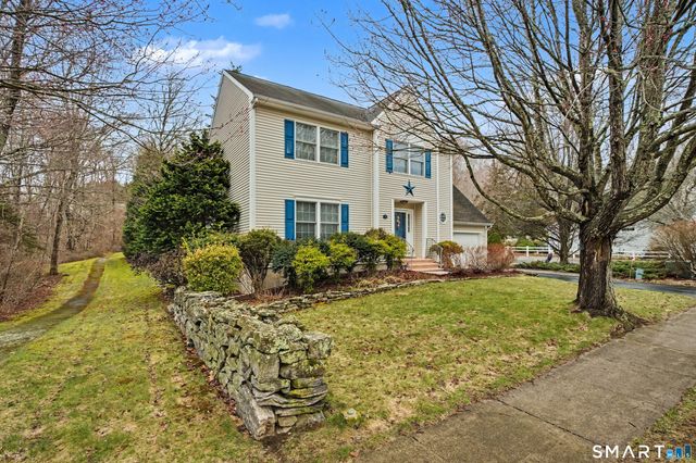 75 Heather Glen Lane, Groton, CT 06355