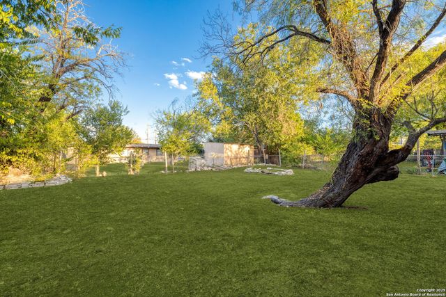 338 surrels, San Antonio, TX 78228