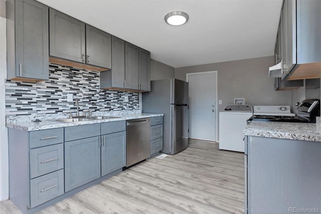 11612 Del Mar Parkway, Aurora, CO 80010