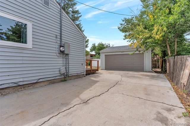 11612 Del Mar Parkway, Aurora, CO 80010