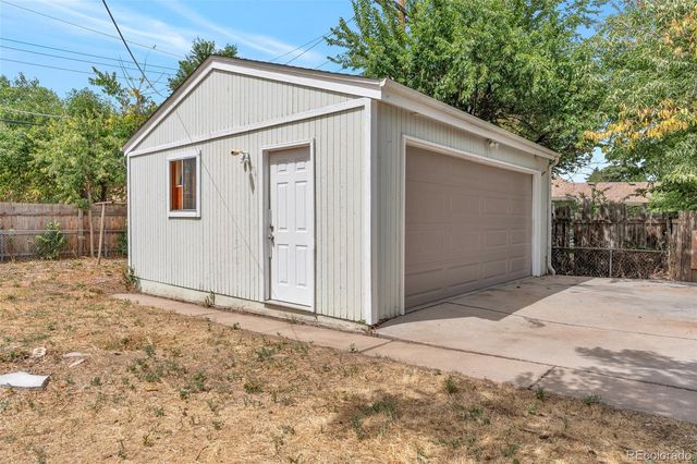 11612 Del Mar Parkway, Aurora, CO 80010