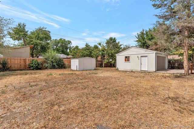 11612 Del Mar Parkway, Aurora, CO 80010