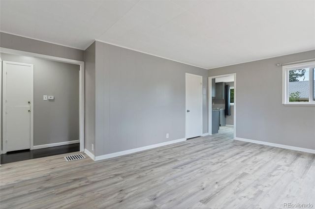 11612 Del Mar Parkway, Aurora, CO 80010