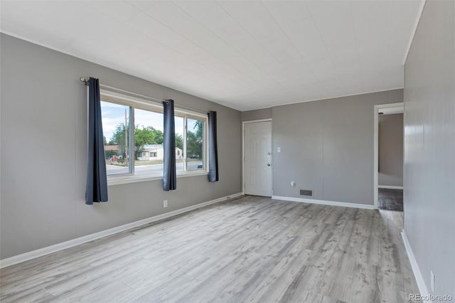 11612 Del Mar Parkway, Aurora, CO 80010